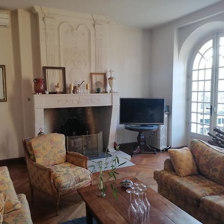 Chambre D Hote De La Paix La Rochefoucauld Esterno foto