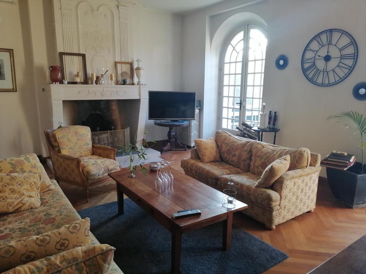 Chambre D Hote De La Paix La Rochefoucauld Esterno foto