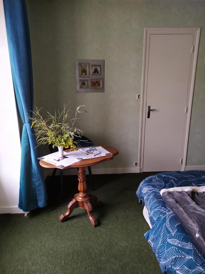 Chambre D Hote De La Paix La Rochefoucauld Esterno foto